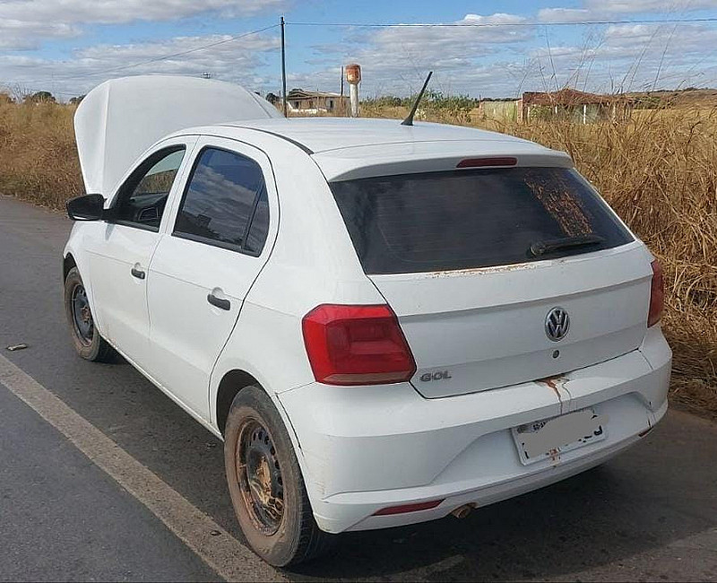 PRF Recupera Carro Roubado E Placas Clonadas No Distrito Do Bezerra