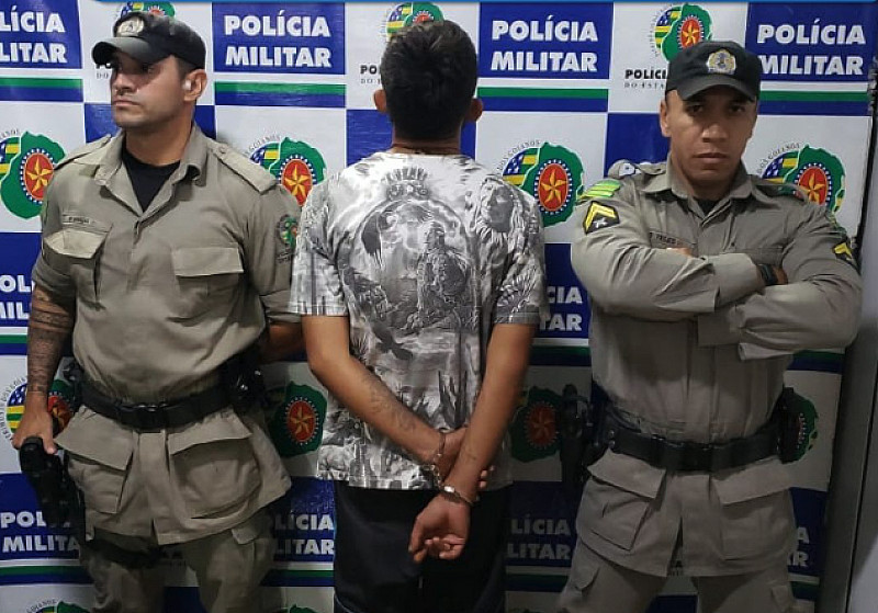 Homem foi preso por roubo resistência desacato e tentativa de lesão