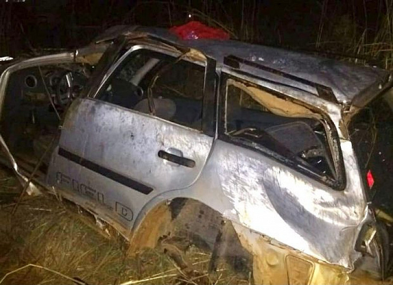 Motorista embriagado capotou carro na BR 153 e passageiro veio a óbito