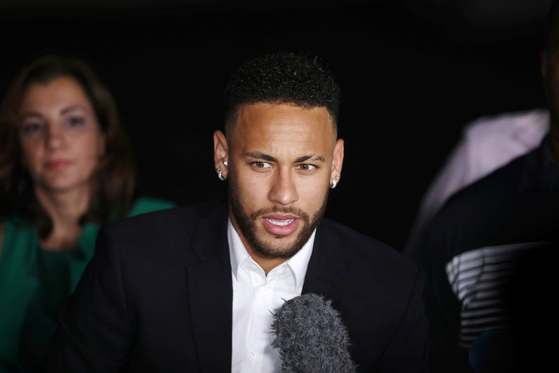 Neymar, do Paris Saint-Germain, está na mira do Barcelona — Foto: Reuters