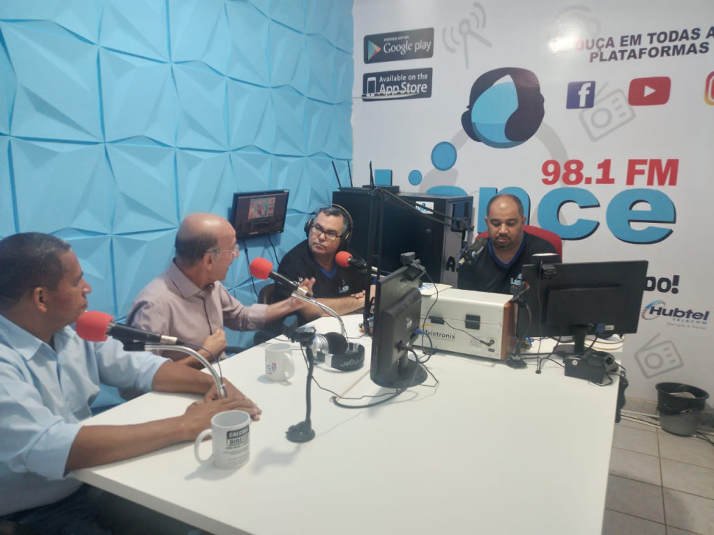 Rádio Lance FM 98.1 - Niquelândia / GO - Brasil