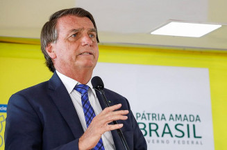 Presidente anunciou o aumento nesta quinta-feira, em uma rede social Alan Santos / Presidência da República/Divulgação