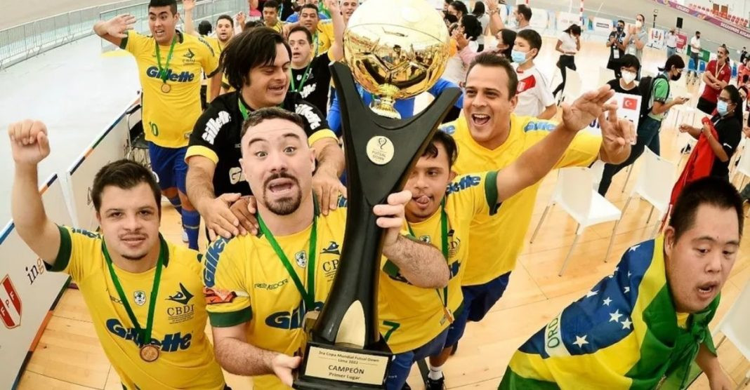 O melhor jogador de futsal down no mundo é brasileiro