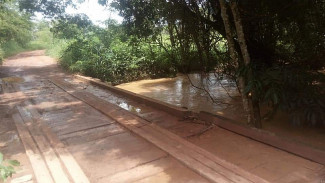 Imagem meramente ilustrativa, ponte sobre o Rio Paranã, na região do Projeto de Assentamento Vale da Esperança em Formosa. Foto: Facebook