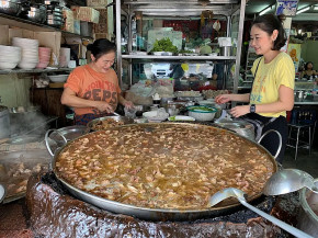 Panelão de sopa de carne nunca teve o fogo desligado em 47 anos de história (Foto: Divulgação)