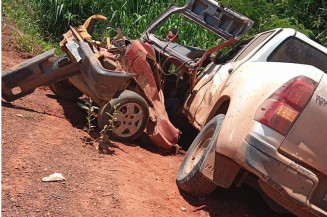 Grave acidente na GO-110 resulta em duas mortes; uma criança foi resgatada com vida