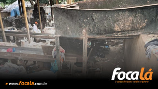 Homem prende o braço em máquina de usina de reciclagem de Catalão