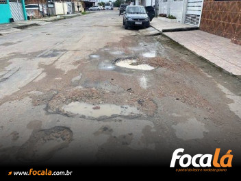 MP aciona Justiça contra Prefeitura de Formosa por buracos e abandono das ruas