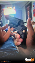 Polícia Civil prende em flagrante indivíduo por porte ilegal de arma de fogo e tráfico de drogas "delivery", em Formosa