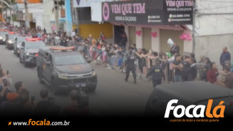 Fim de uma era: CPE realiza último desfile com viaturas pretas antes de mudança em Goiás