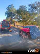 Batida entre dois carros na BR-020 deixa um morto e cinco feridos