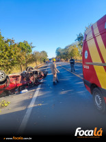 Batida entre dois carros na BR-020 deixa um morto e cinco feridos