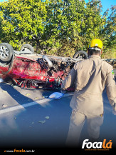 Batida entre dois carros na BR-020 deixa um morto e cinco feridos
