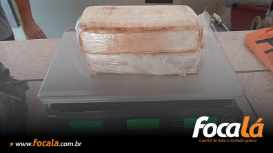 Motorista de aplicativo é preso com 2 kg de pasta base de cocaína e maconha na BR-020 indo para Posse/GO