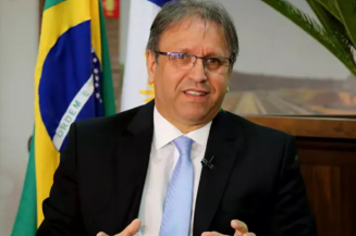 Ex-governador do Tocantins, Marcelo Miranda, foi preso pela PF no apartamento funcional de sua esposa, em Brasília (Foto: Reprodução)