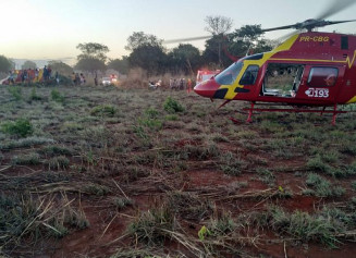 Um adolescente teve cerca de 80% do corpo queimado após levar choque em Aparecida de Goiânia, enquanto tentava tirar uma pipa de fios de alta tensão. (Foto: divulgação/Corpo de Bombeiros)