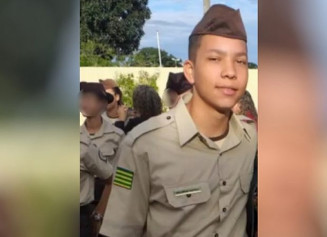 Adolescente morreu na hora após ser atropelado na avenida de Anápolis (Foto: reprodução/ TV Anhanguera)