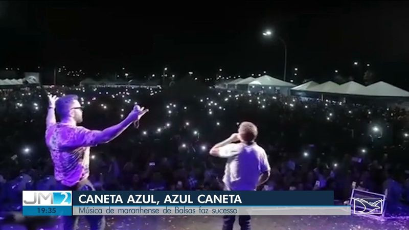 Manoel fez uma participação especial em um show do cantor Gabriel Gava, no Tocantins, e cantou a 'Caneta Azul'. — Foto: Reprodução/TV Mirante